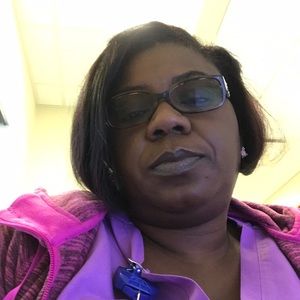 Meet your Posher, Alexandra